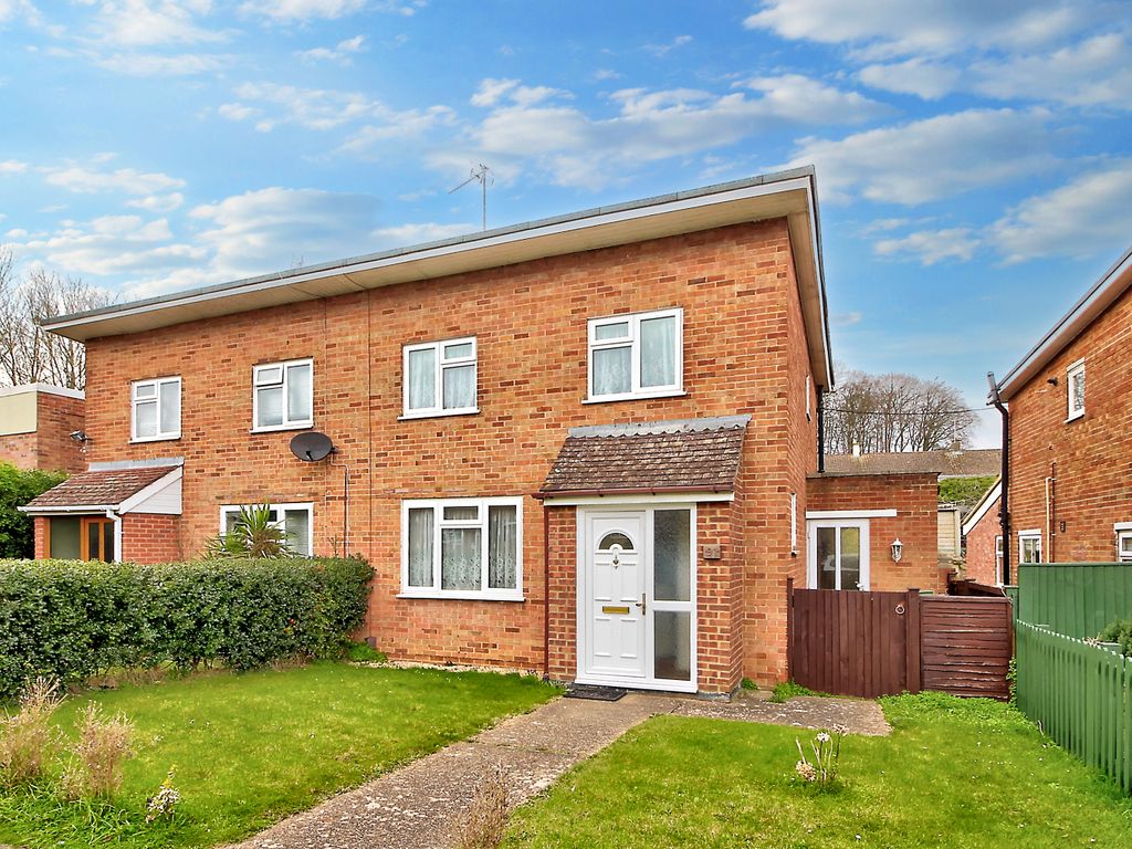 2 bed semidetached house for sale in Oakridge Road, Basingstoke RG21, £290,000 Zoopla