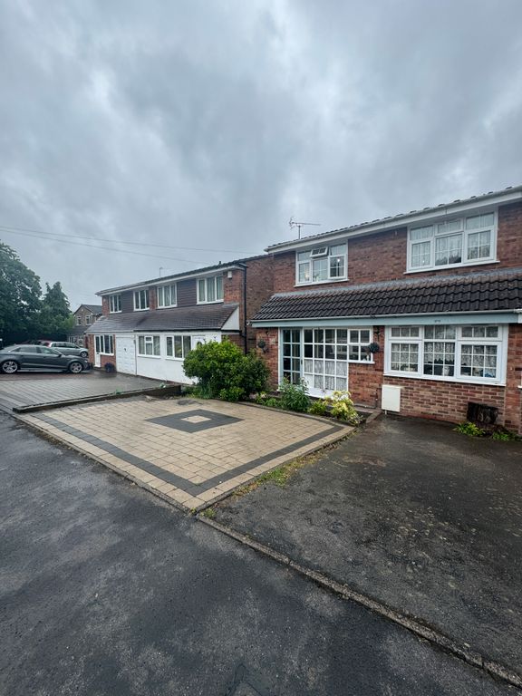 3 bed semidetached house to rent in 3 Topsham Croft, Birmingham B14, £