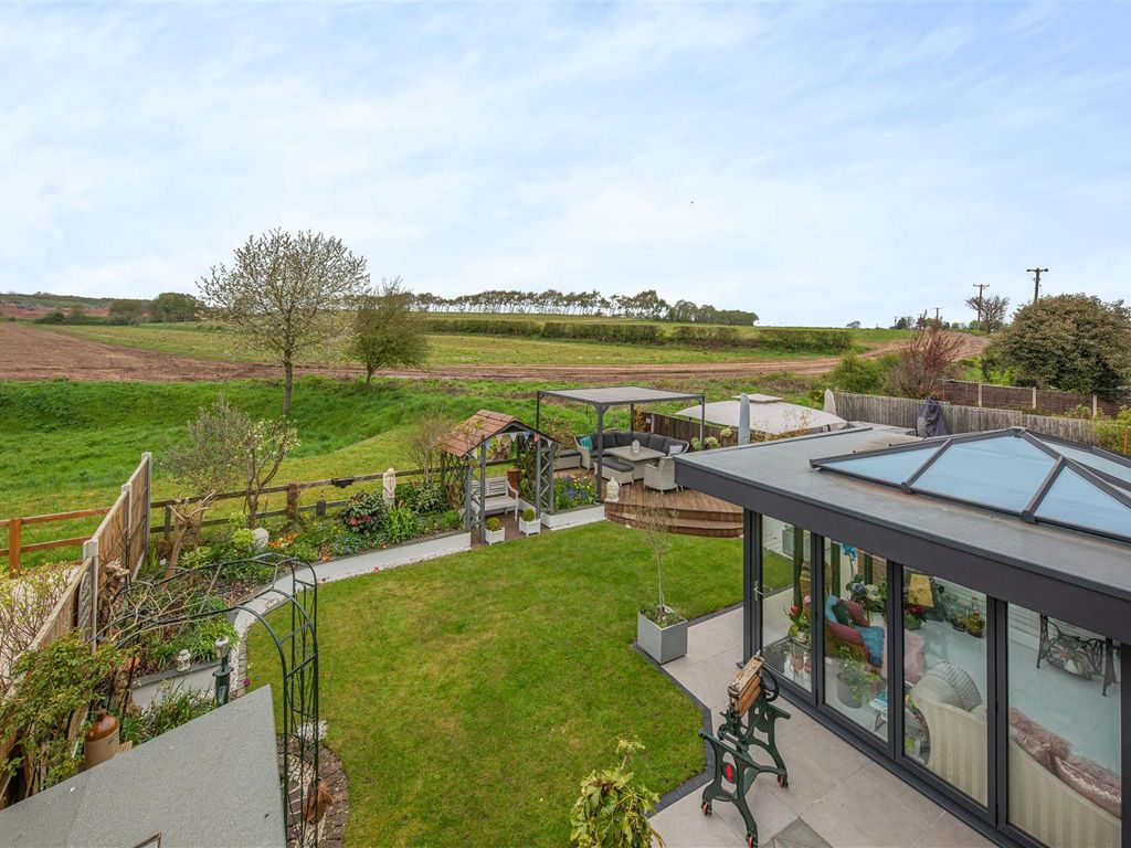 5 bed property for sale in Close, Stonnall, Walsall WS9, £