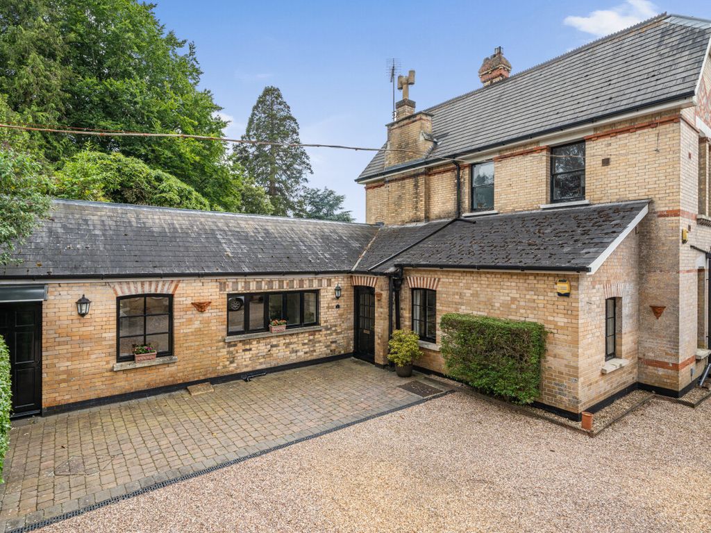 3 bed flat for sale in Harpford House, Higher Way, Sidmouth, Devon EX10