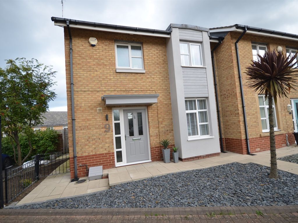 3 bed end terrace house for sale in Snowberry Grove, South Shields NE34