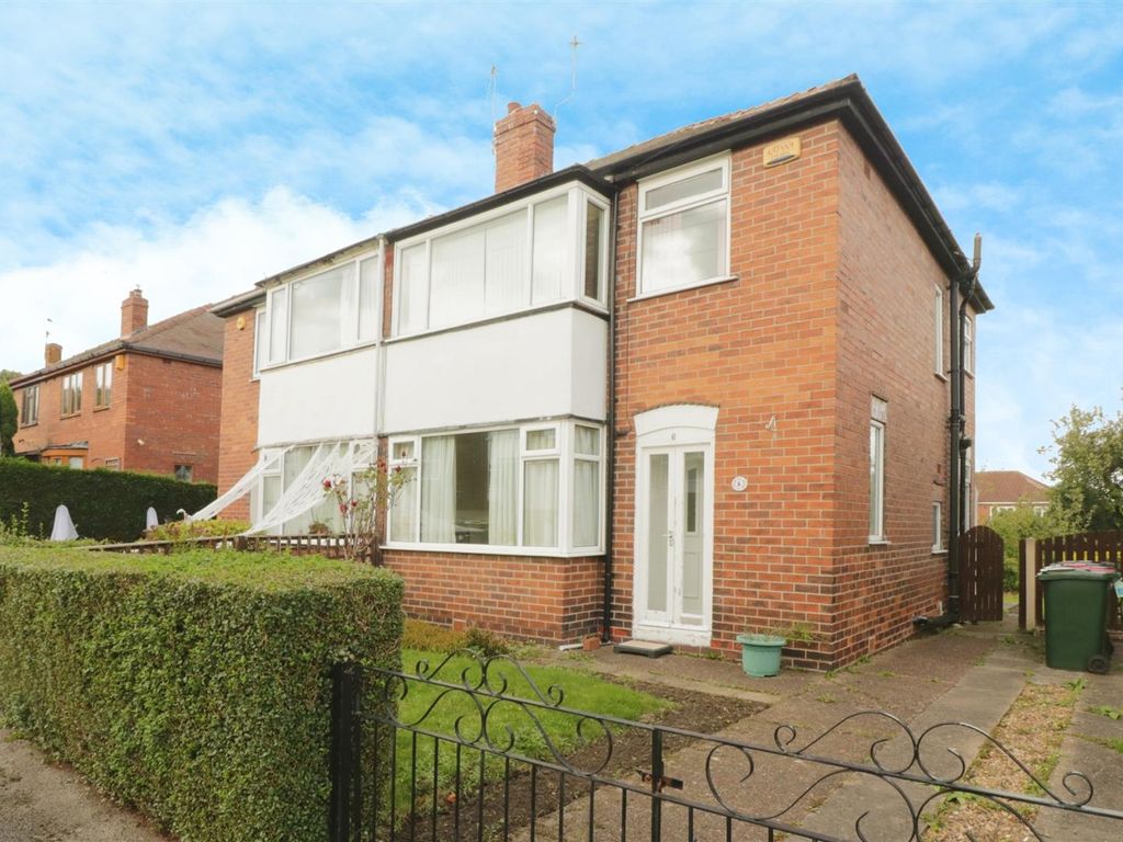 3 bed semidetached house for sale in Darwynn Avenue, Swinton