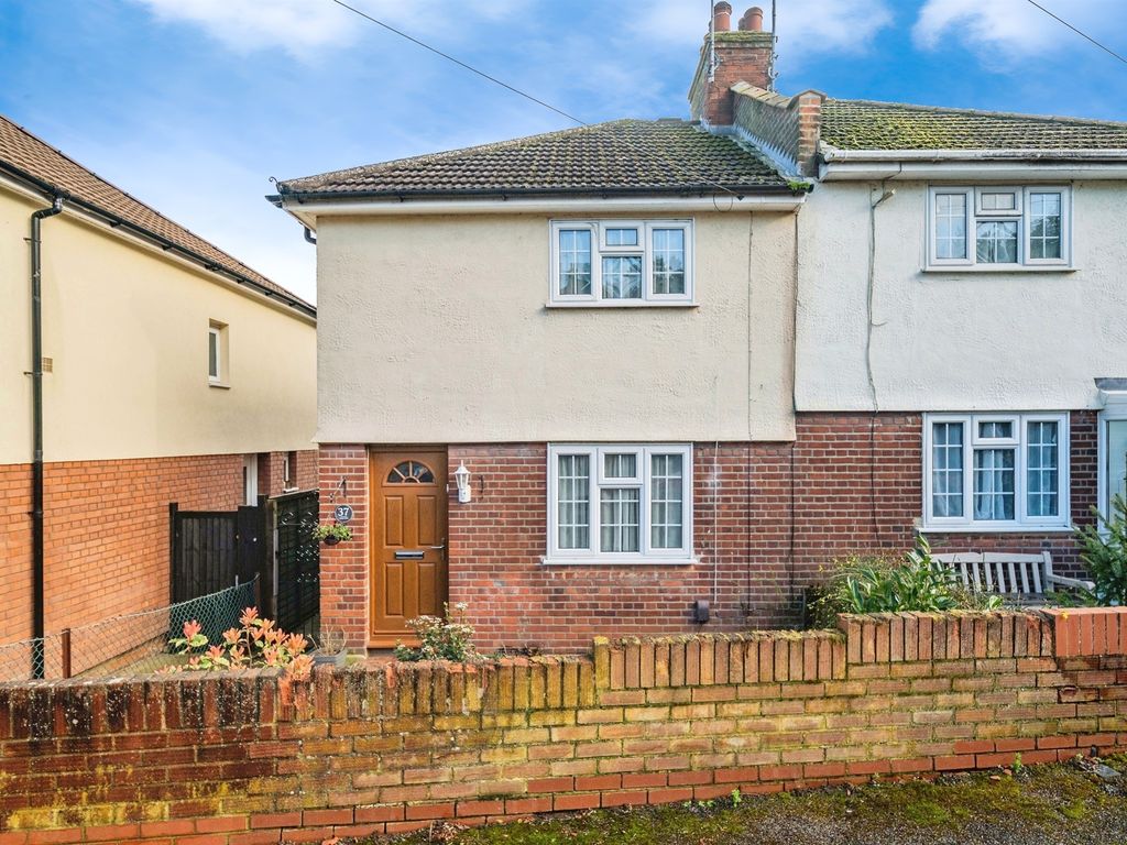 2 bed semidetached house for sale in Burley Road, Stortford