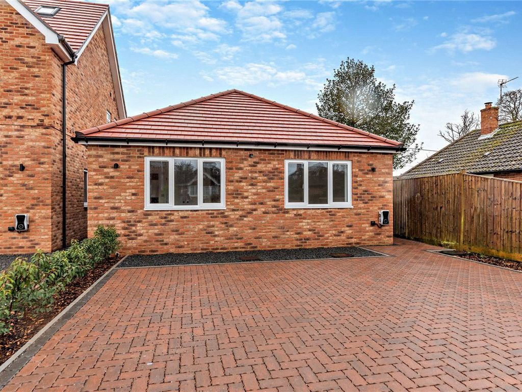 New home, 3 bed bungalow for sale in Roundfield, Upper Bucklebury