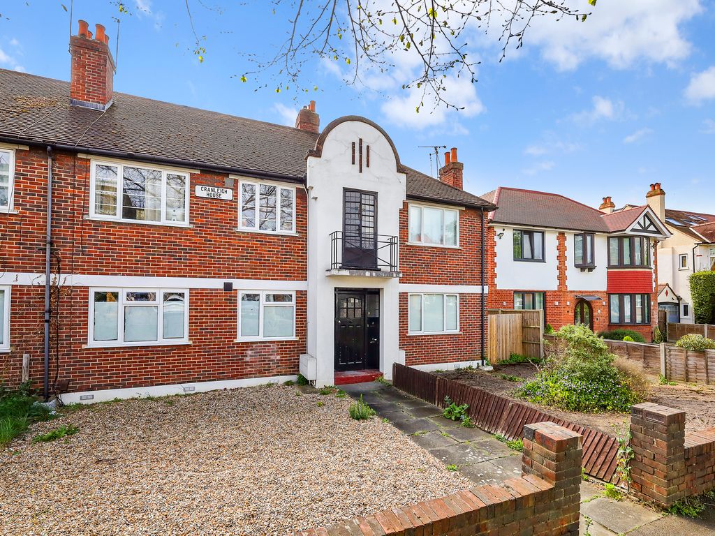 2 bed flat to rent in West Barnes Lane, London SW20, £1,900 pcm Zoopla