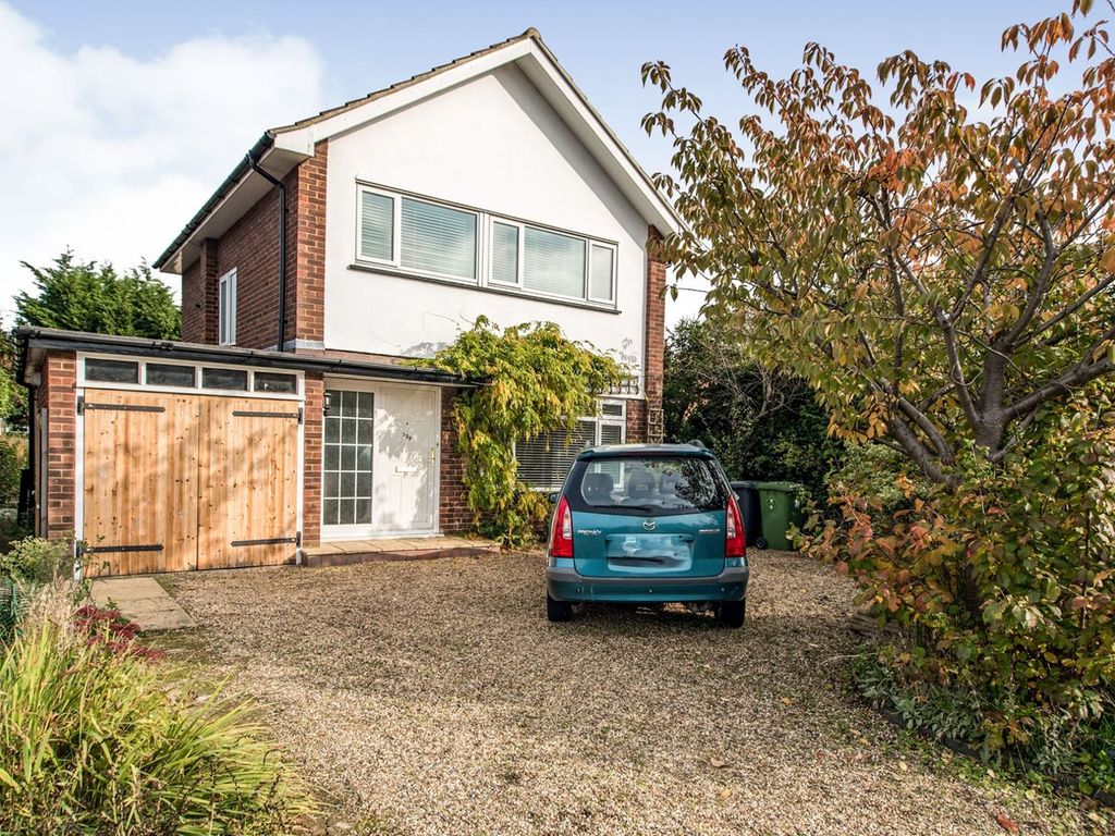 3 bed detached house for sale in Farm Way, Bushey WD23, £800,000 Zoopla