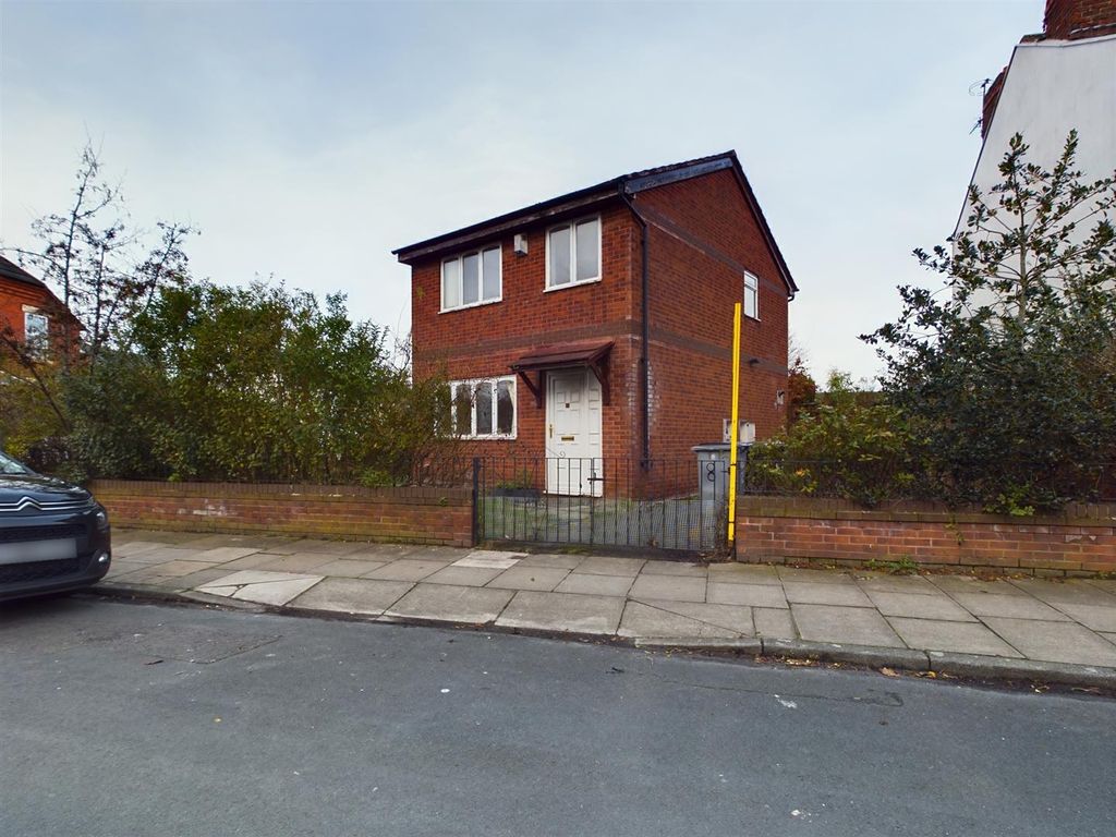 3 bed detached house for sale in Crescent Road, Wallasey CH44, £125,000