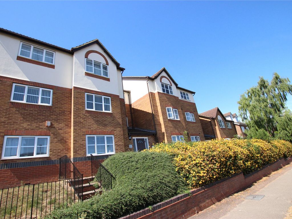 1 bed flat to rent in Index Drive, Dunstable, Bedfordshire LU6, £825