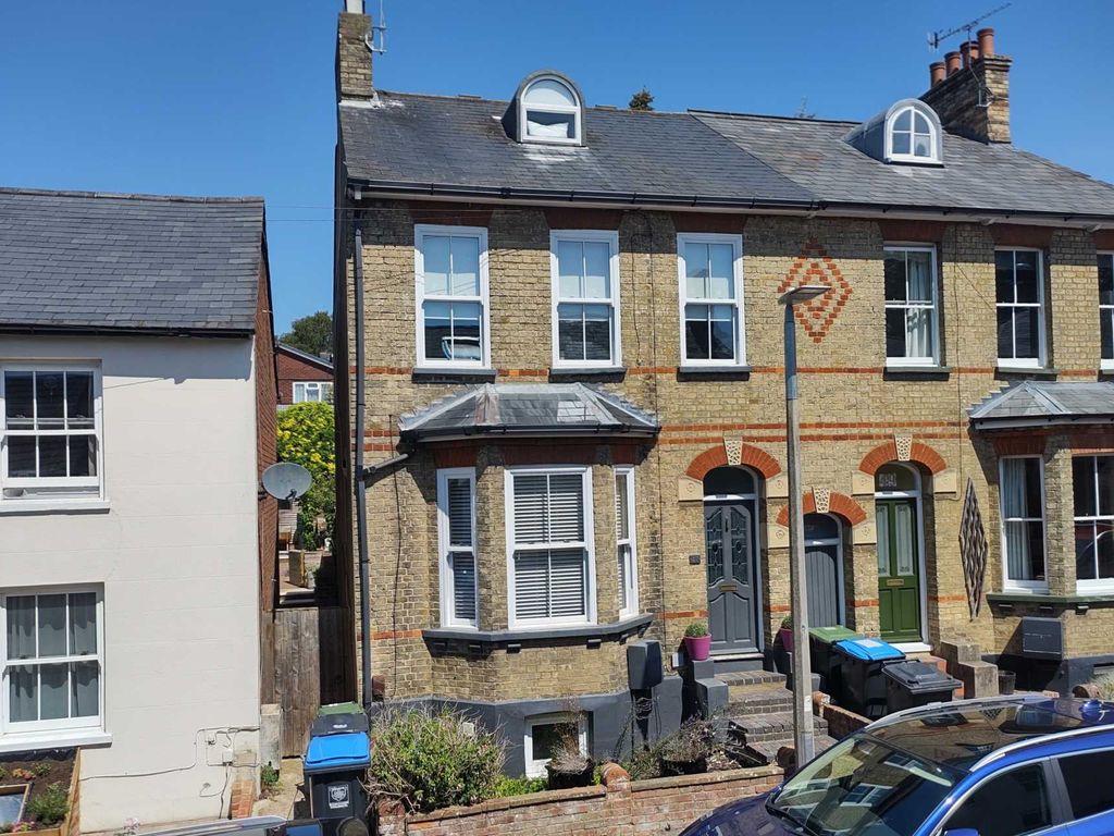 4 bed semidetached house for sale in Herbert Street, Hemel Hempstead