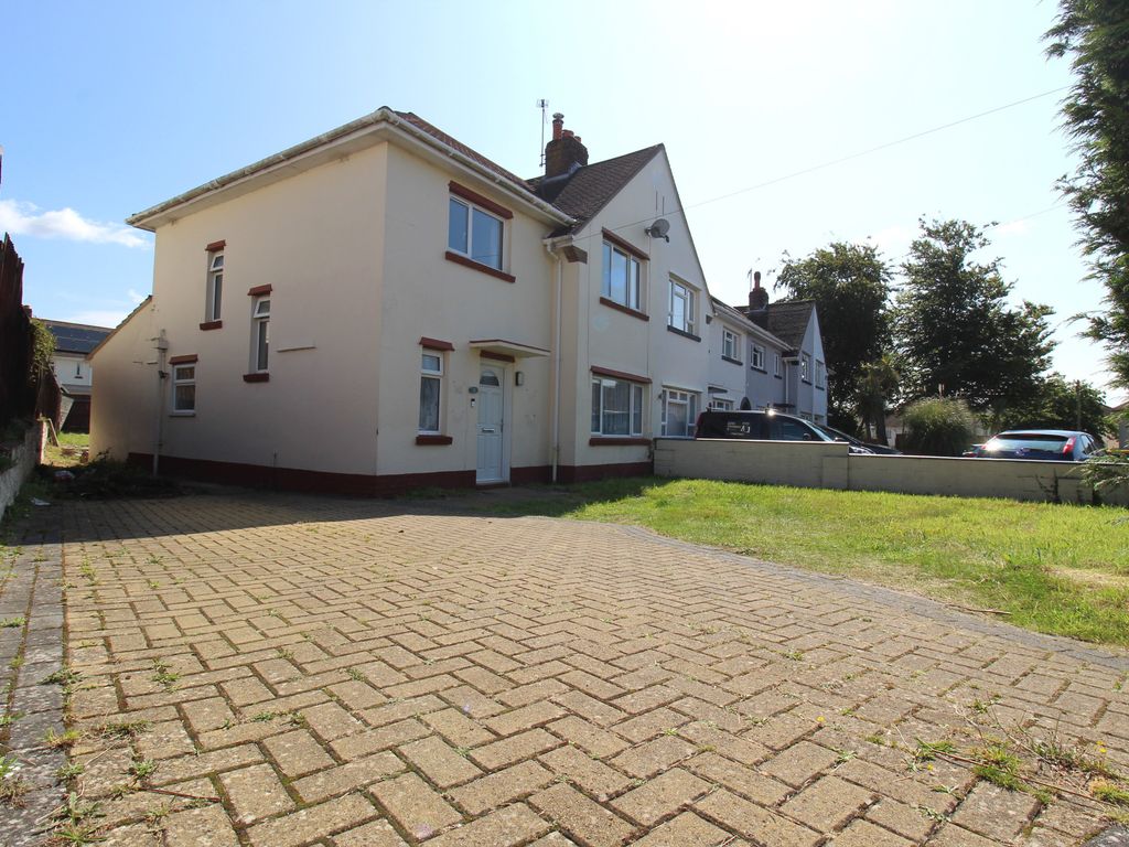 4 bed end terrace house for sale in Hamilton Crescent, Hamworthy, Poole