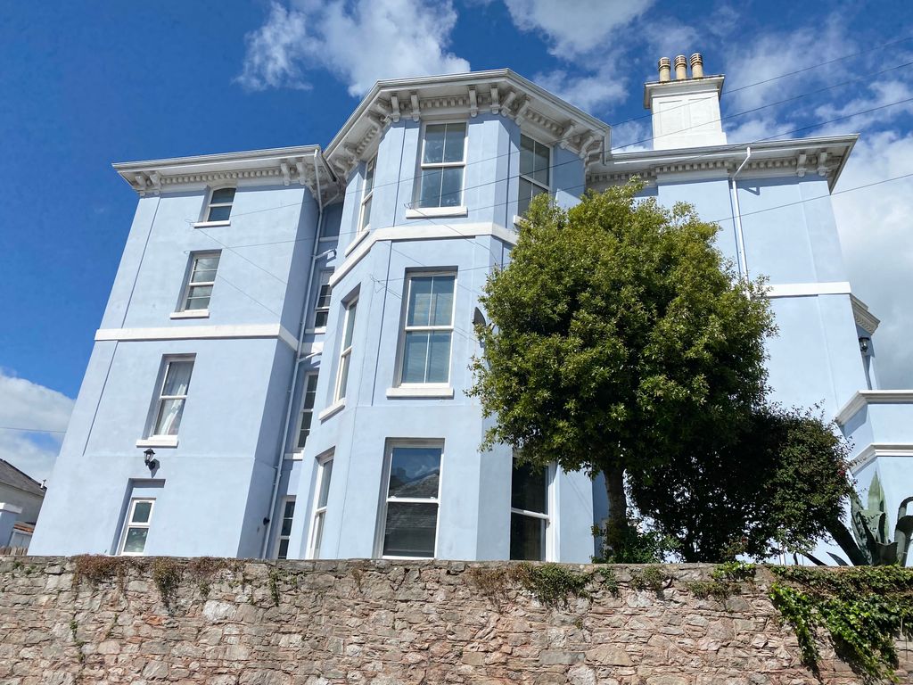 Studio to rent in Flat 5, Waldon Hall, Torquay, Devon TQ2 Zoopla