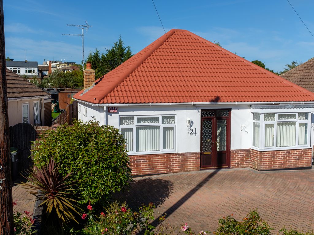 2 bed detached bungalow for sale in Warfield Crescent, Waterlooville