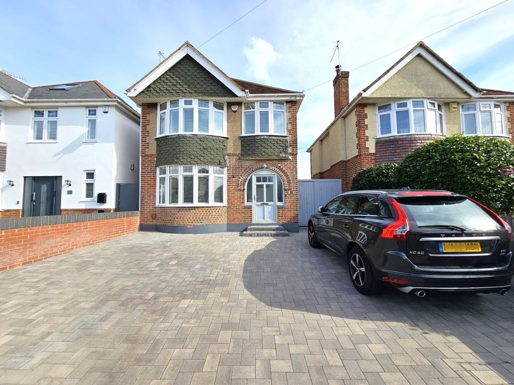 3 bed detached house for sale in Wingfield Avenue, Oakdale, Poole BH15