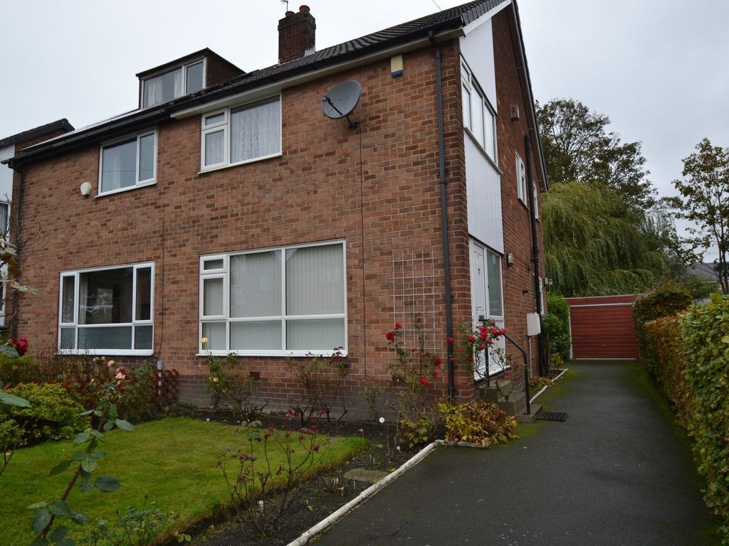 3 bed semidetached house for sale in Whitaker Avenue, Eccleshill