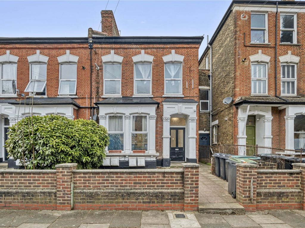 1 bed flat to rent in Pembury Road, Tottenham, London N17, £1,500 pcm