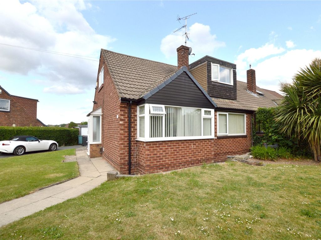 3 bed semidetached house for sale in Springbank Avenue, Farsley, Pudsey, West Yorkshire LS28