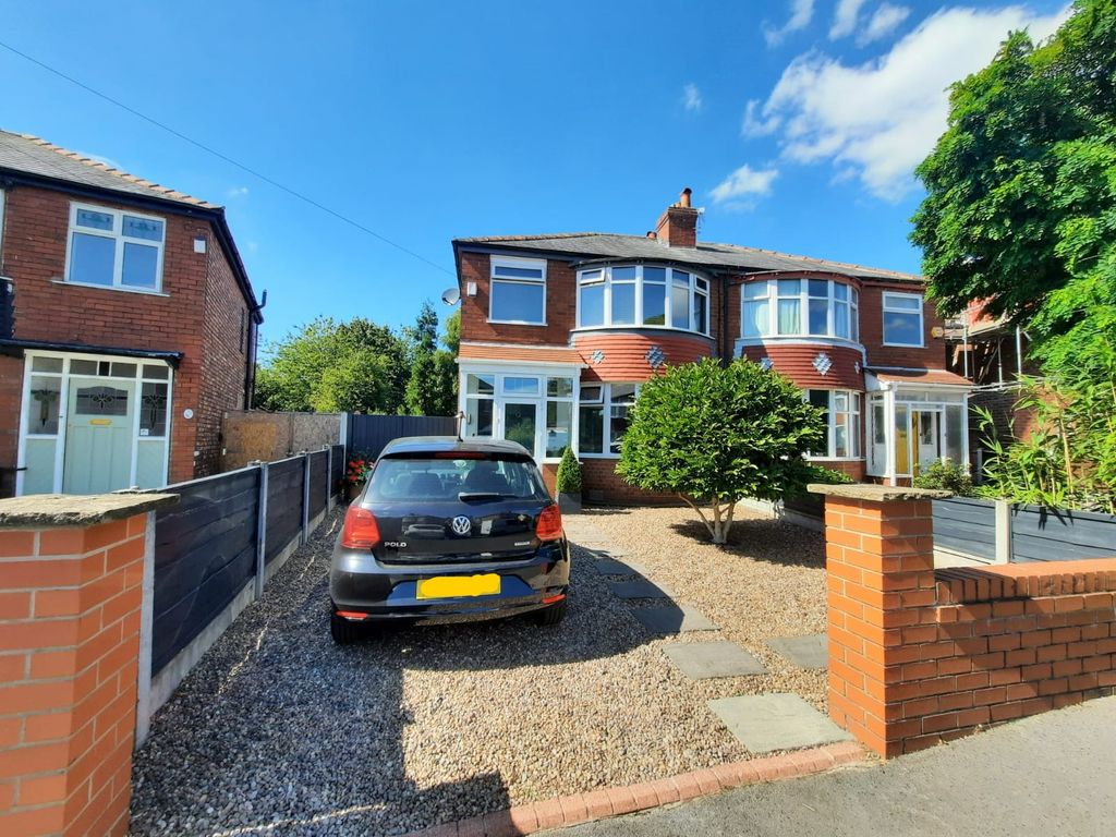 3 bed semidetached house for sale in Broseley Road, Firswood