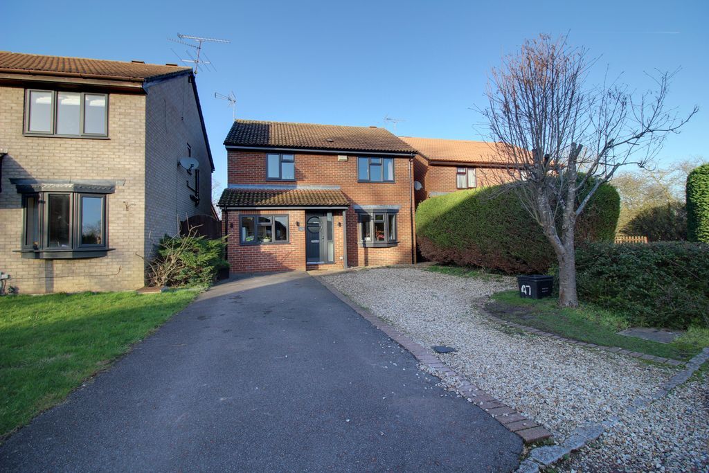 4 bed detached house for sale in Adwell Drive, Lower Earley, Reading