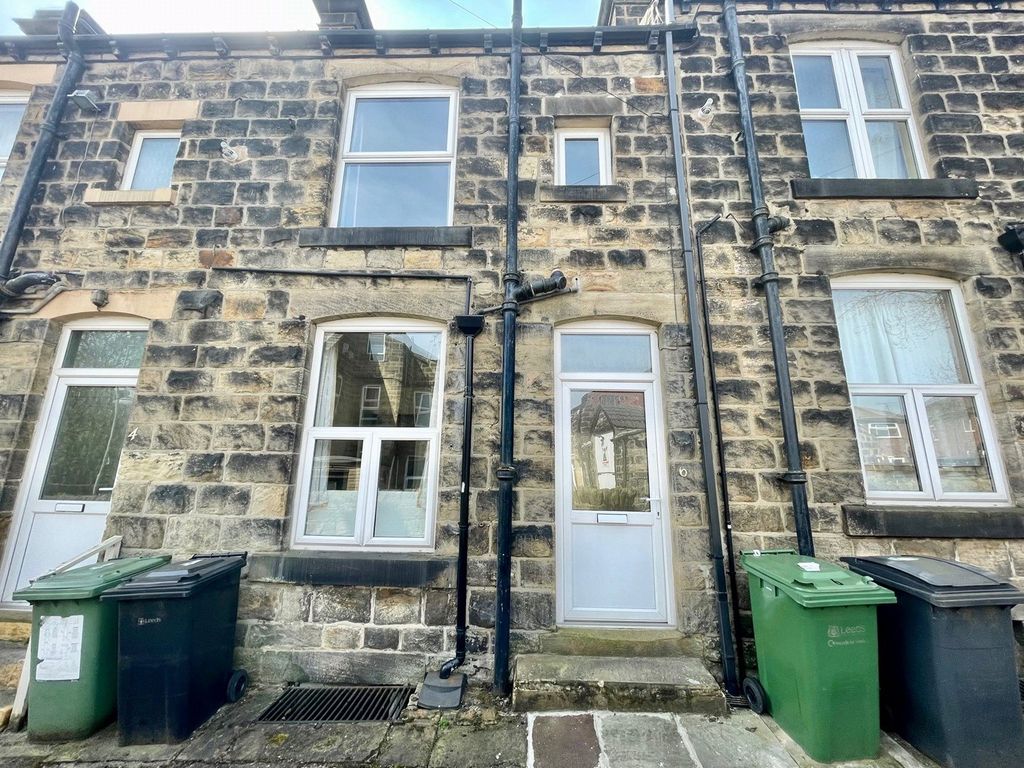 2 bed terraced house to rent in Lambert Terrace, Horsforth, Leeds, West