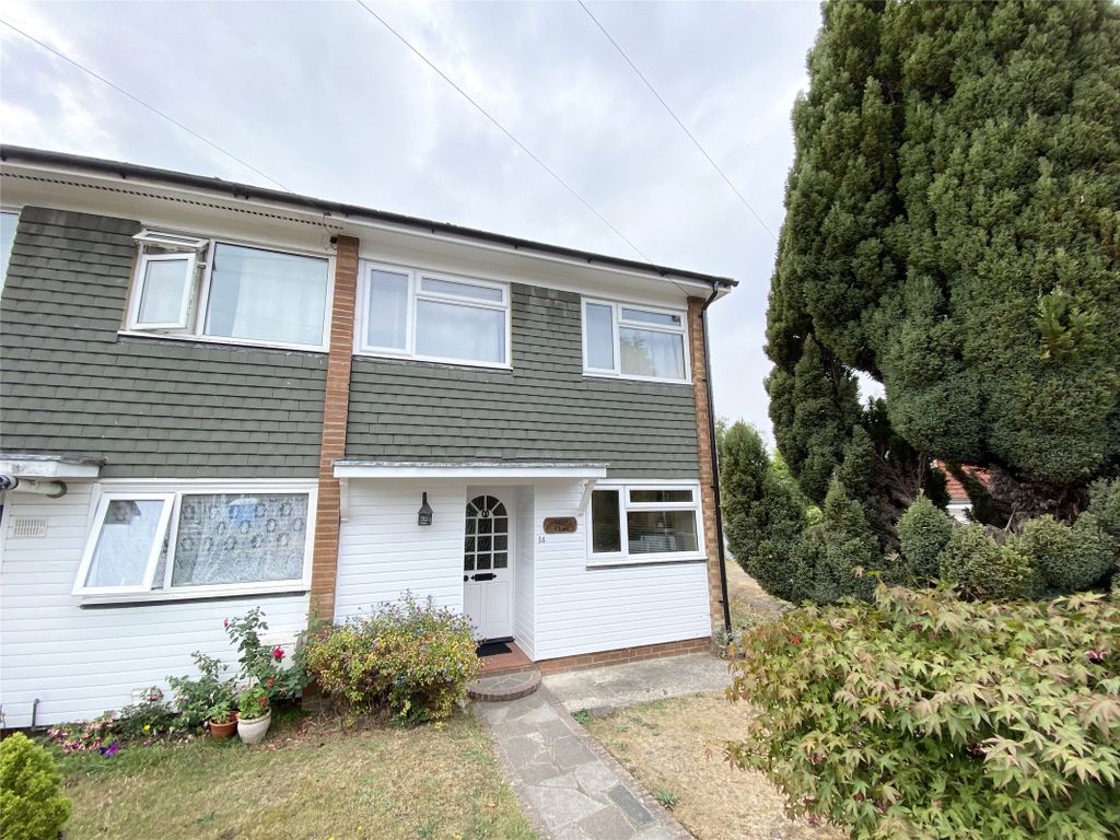 3 bed end terrace house to rent in Durfold Drive, Reigate, Surrey RH2