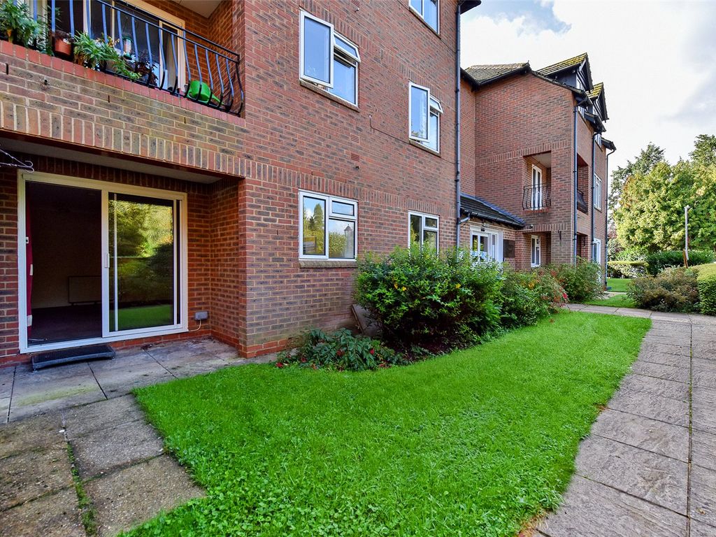 1 bed flat for sale in Wethered Road, Marlow, Buckinghamshire SL7, £