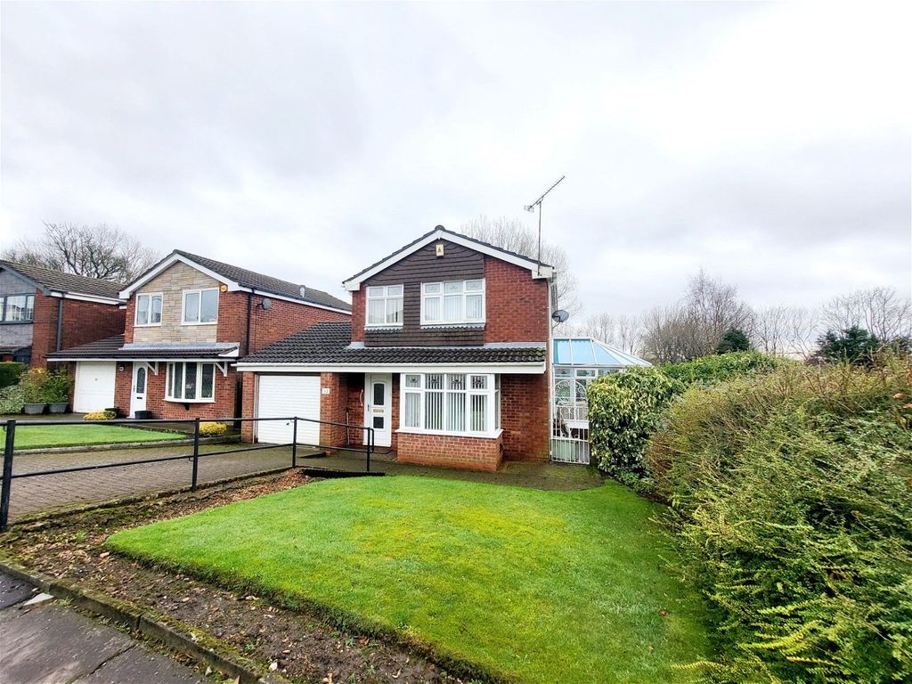 3 bed detached house for sale in Shawclough Way, Rochdale OL12, £