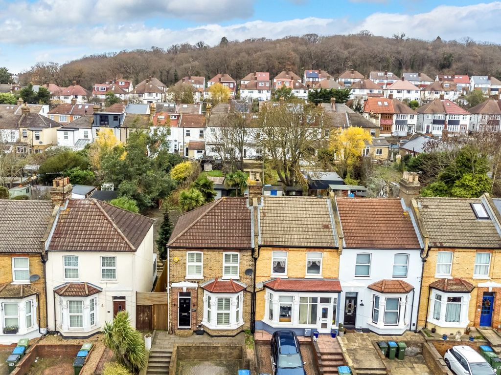 3 bed end terrace house for sale in Rochester Way, Eltham, London SE9