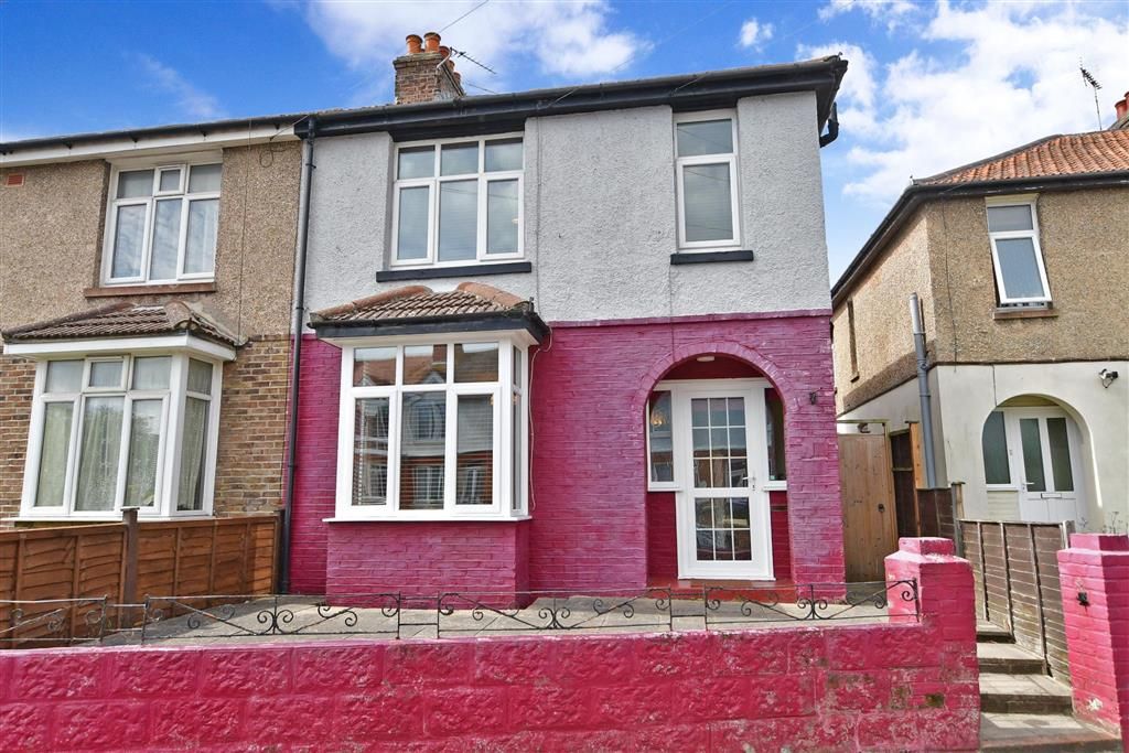 3 bed semidetached house for sale in Gravits Lane, Bognor Regis, West