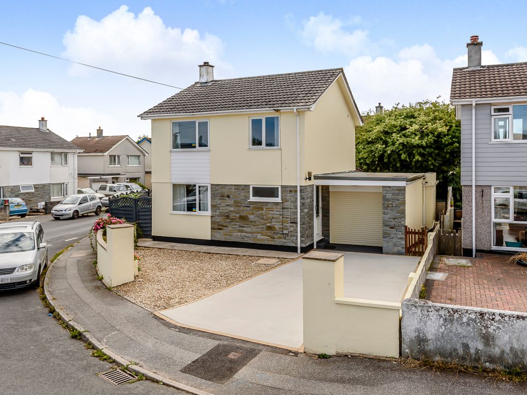 3 bed detached house for sale in Pendrea Park, North Roskear, Camborne