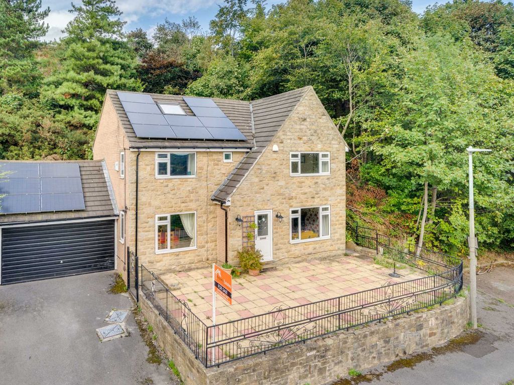 5 bed detached house for sale in High Street, Dewsbury WF12, £400,000 Zoopla