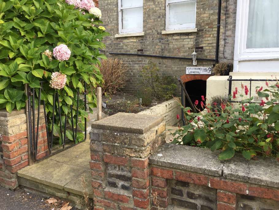 2 bed flat to rent in 148150 Sandgate Road, Folkestone CT20 Zoopla