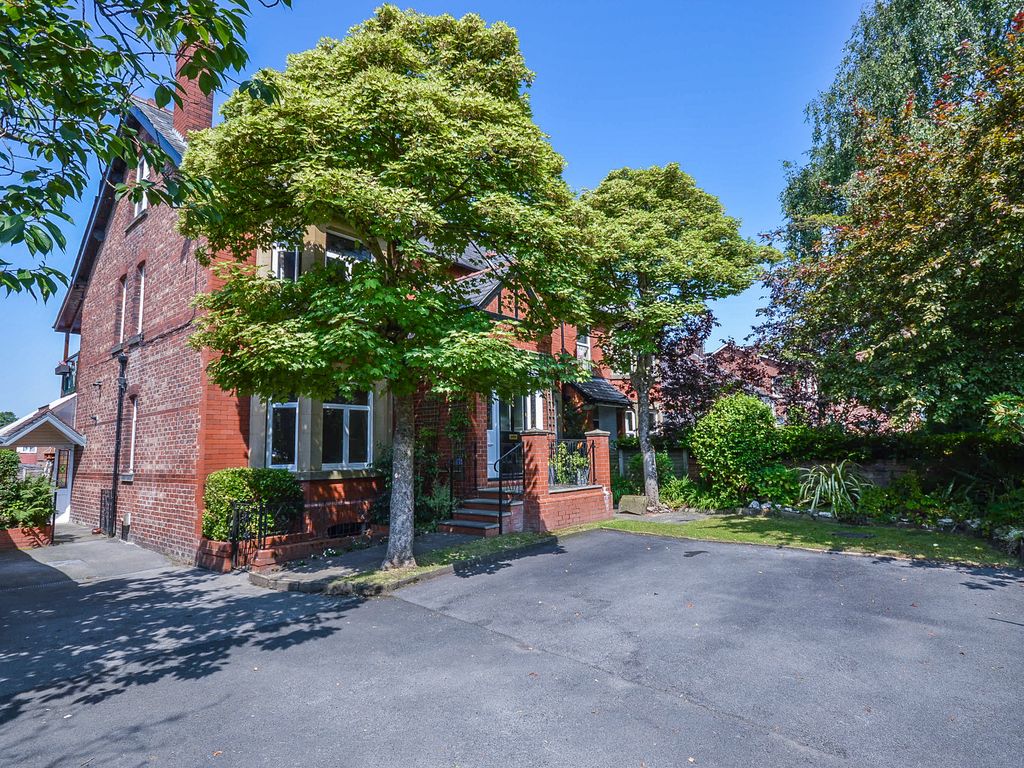 5 bed semidetached house for sale in Manchester Road, West Timperley