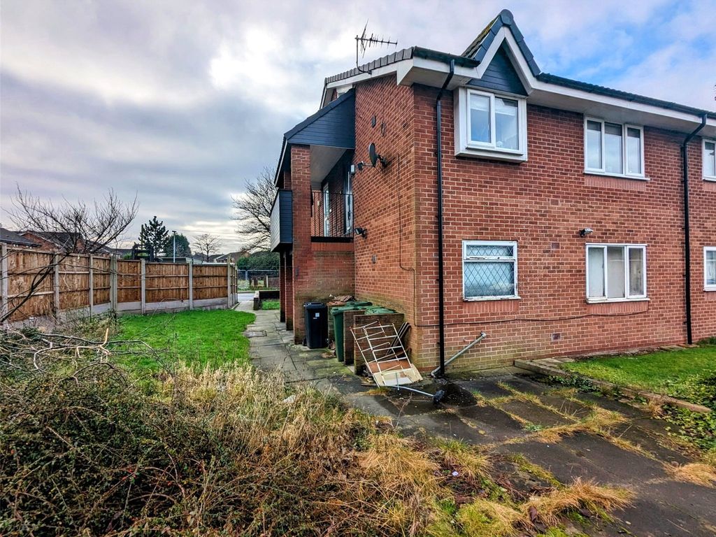 Studio for sale in St. Annes Road, Denton, Manchester, Greater