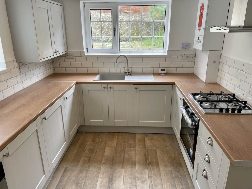 4 bed property to rent in Park Street, Mumbles, Swansea SA3 Zoopla