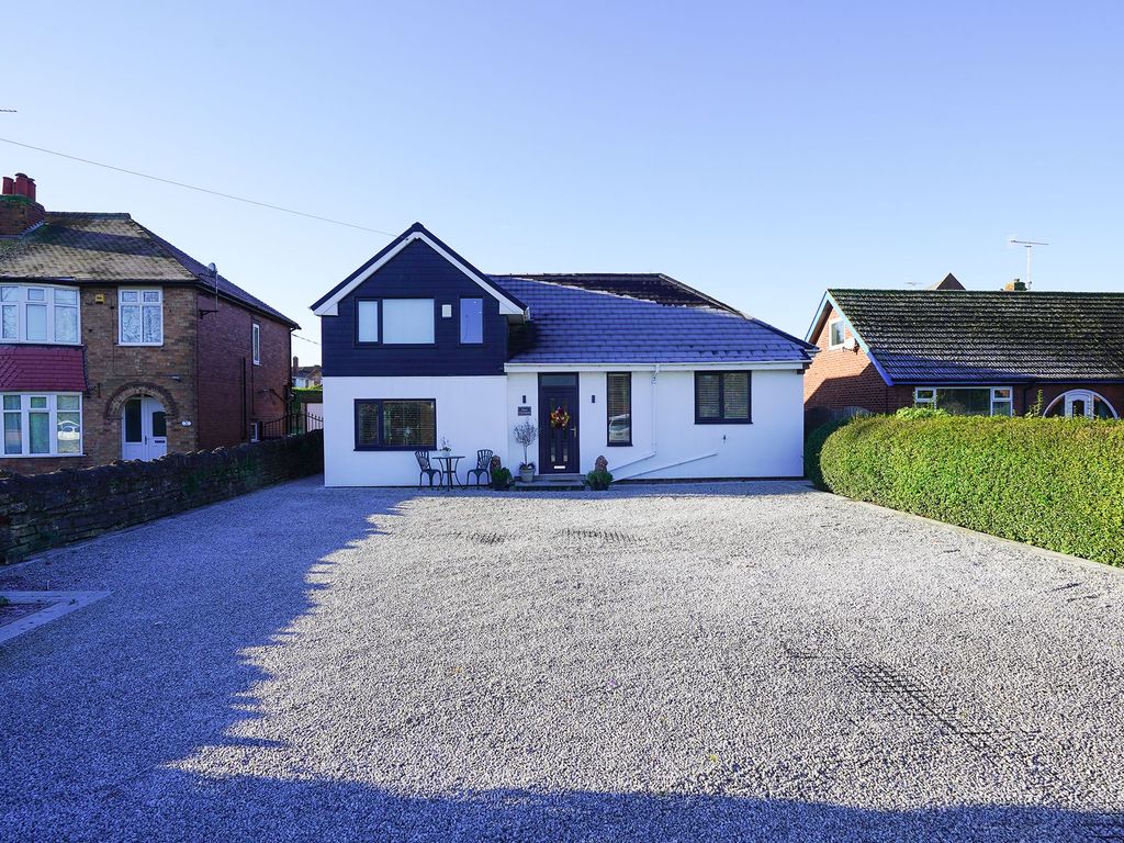 4 bed detached house for sale in Mansfield Road, Creswell S80, £325,000