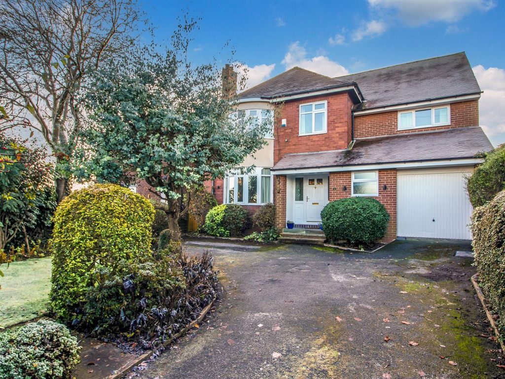 5 bed detached house for sale in Valley Road, Thornhill, Dewsbury WF12