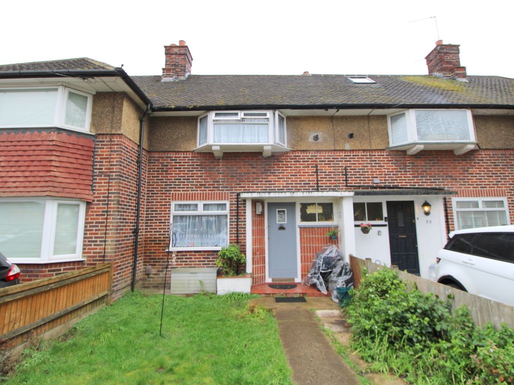 2 bed terraced house for sale in Queens Walk, Ashford TW15 Zoopla