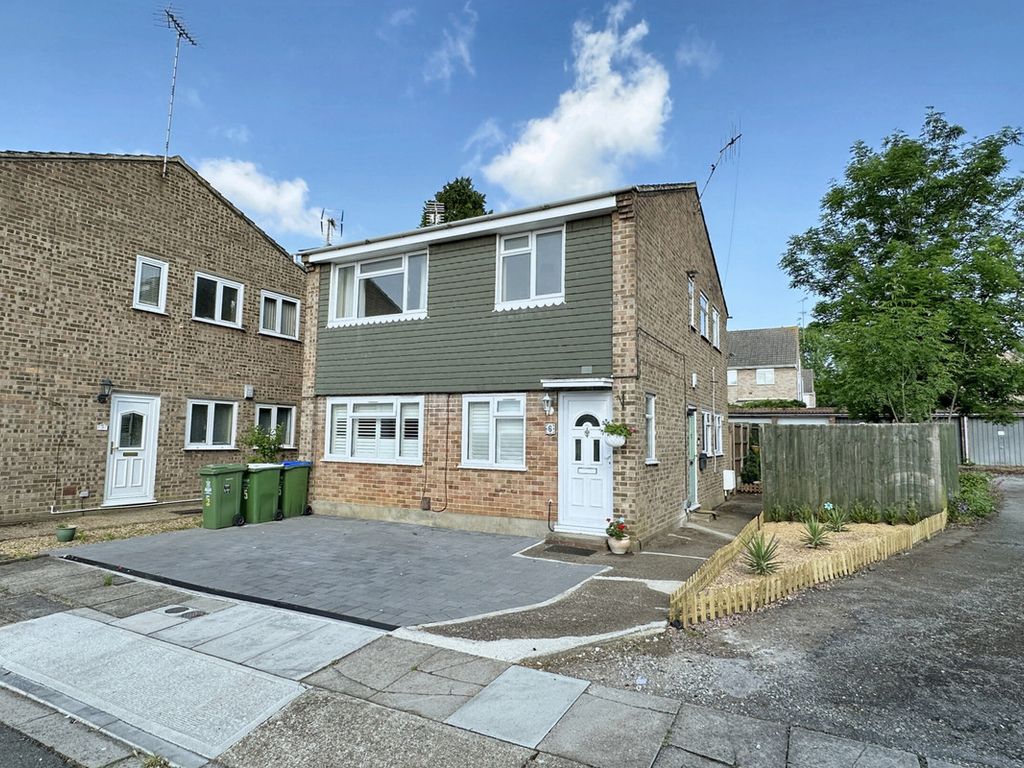 2 bed to rent in Frimley Court, Sidcup DA14, £1,500 pcm Zoopla