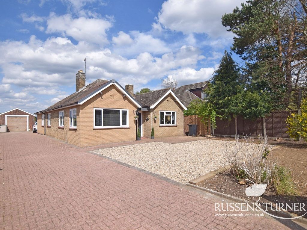 4 bed bungalow for sale in Chapel Lane, West Winch, King's Lynn PE33, £