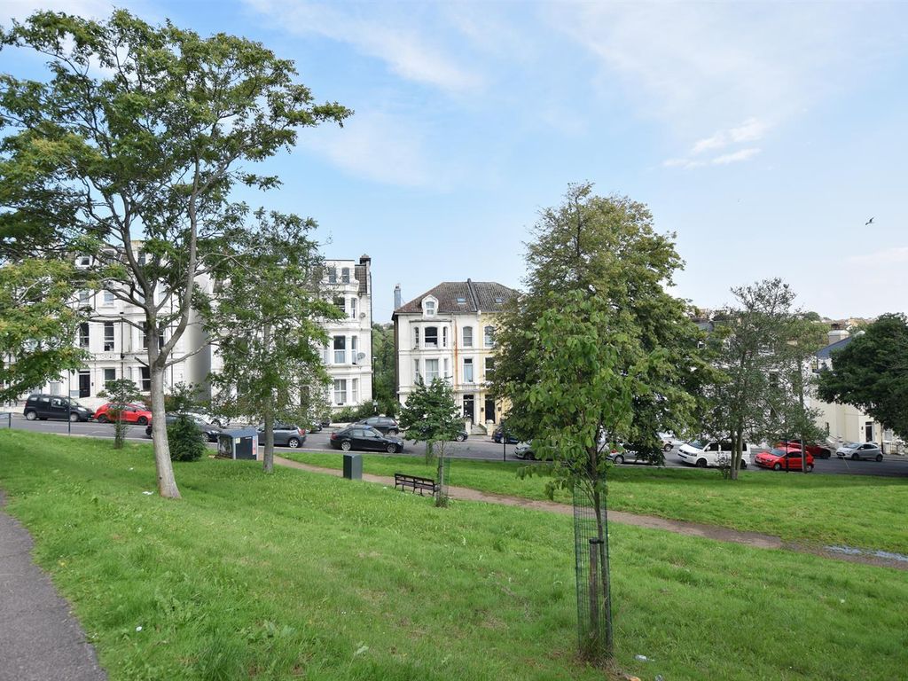 1 bed flat for sale in Cornwallis Gardens, Hastings TN34, £170,000 Zoopla