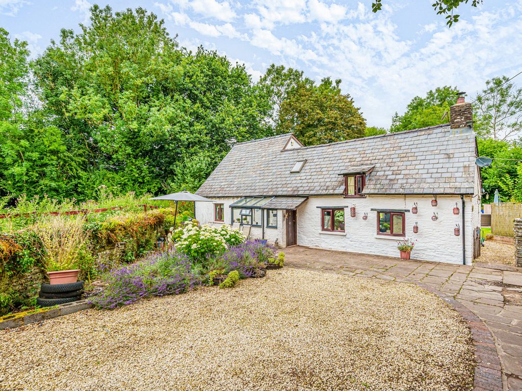 4 bed cottage for sale in Llanvihangel, Abergavenny NP7, £550,000 Zoopla
