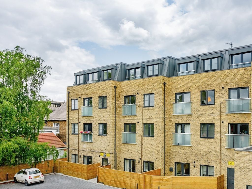 New home, 1 bed flat for sale in High Street, Horley RH6, £249,500 Zoopla