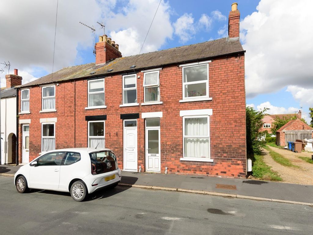 2 bed end terrace house for sale in Main Street, Tickton, East