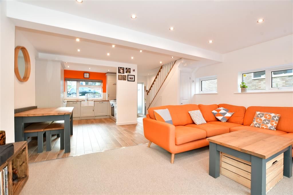 3 bed end terrace house for sale in Medway, Crowborough, East Sussex