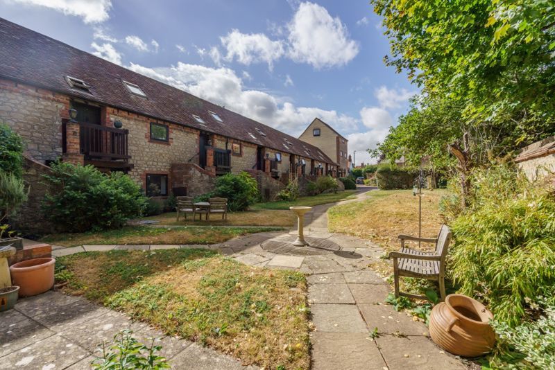 3 bed end terrace house for sale in High Street, Thame OX9 Zoopla