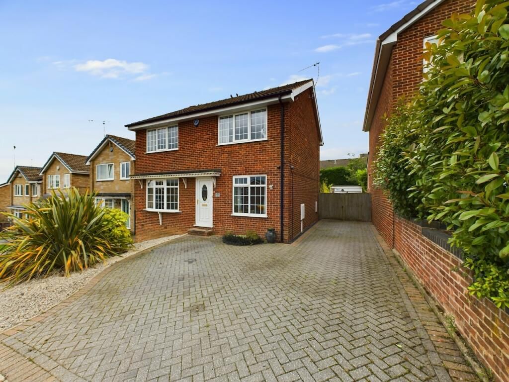 4 bed detached house for sale in Ravencar Road, Eckington, Sheffield