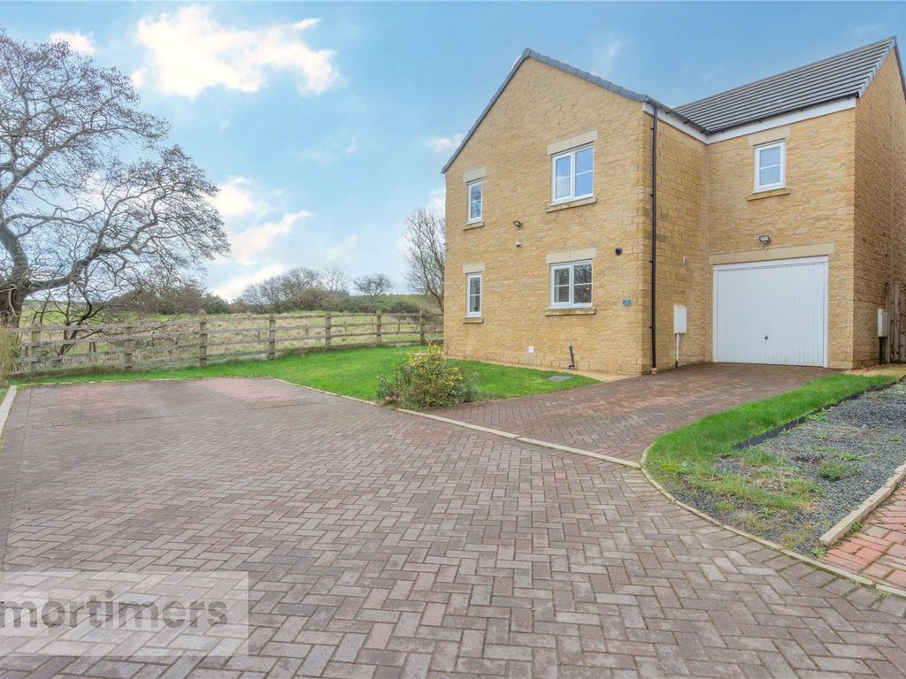 4 bed detached house for sale in Brookview Close, Blackburn, Lancashire