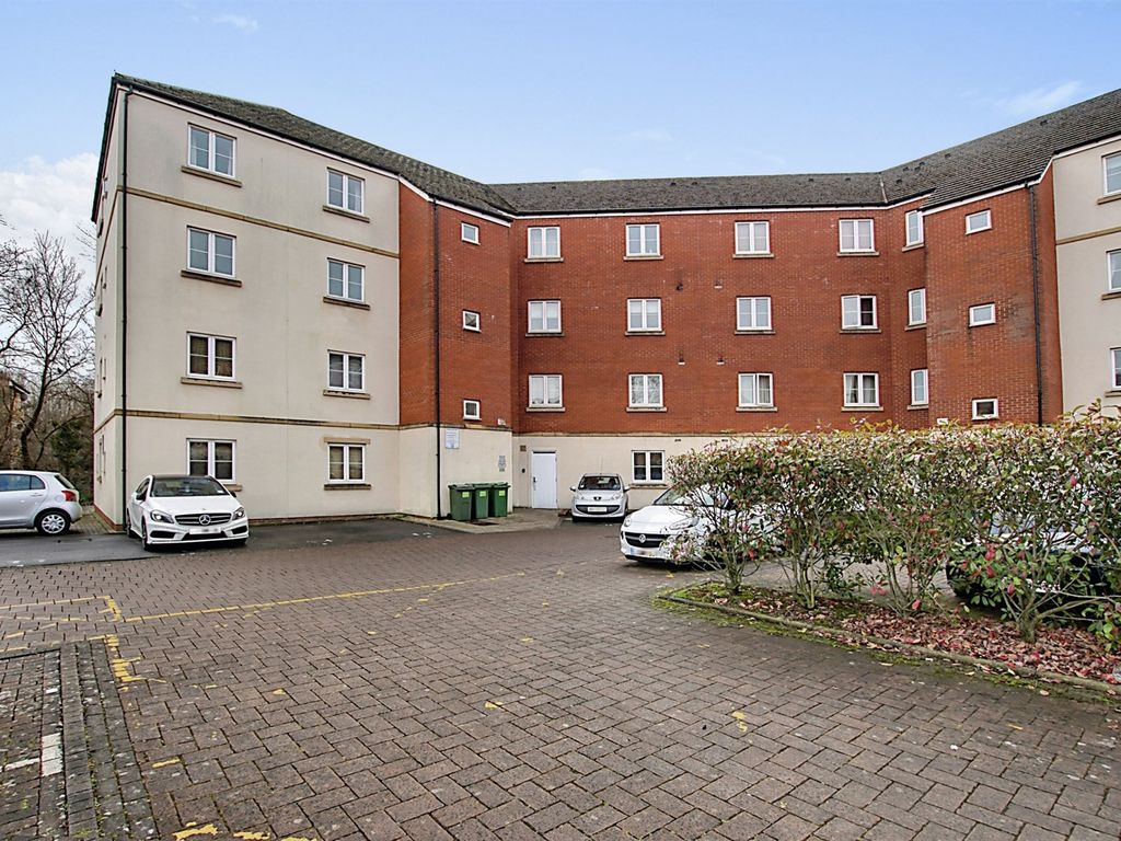 2 bed flat for sale in Arnold Road, Mangotsfield, Bristol BS16 Zoopla