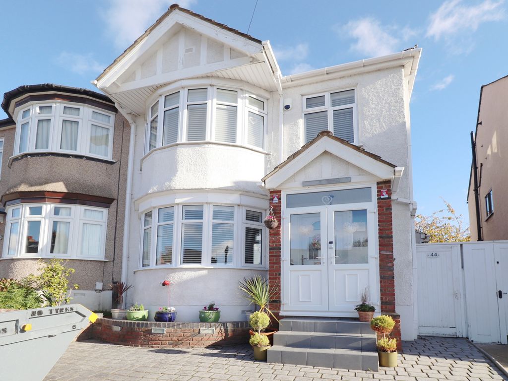 4 bed end terrace house for sale in Forde Avenue, Bromley BR1, £875,000