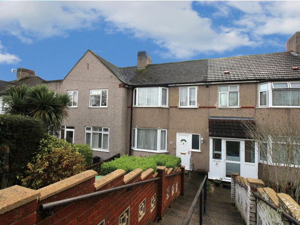 3 bed property for sale in Glendown Road, London SE2, £450,000 Zoopla